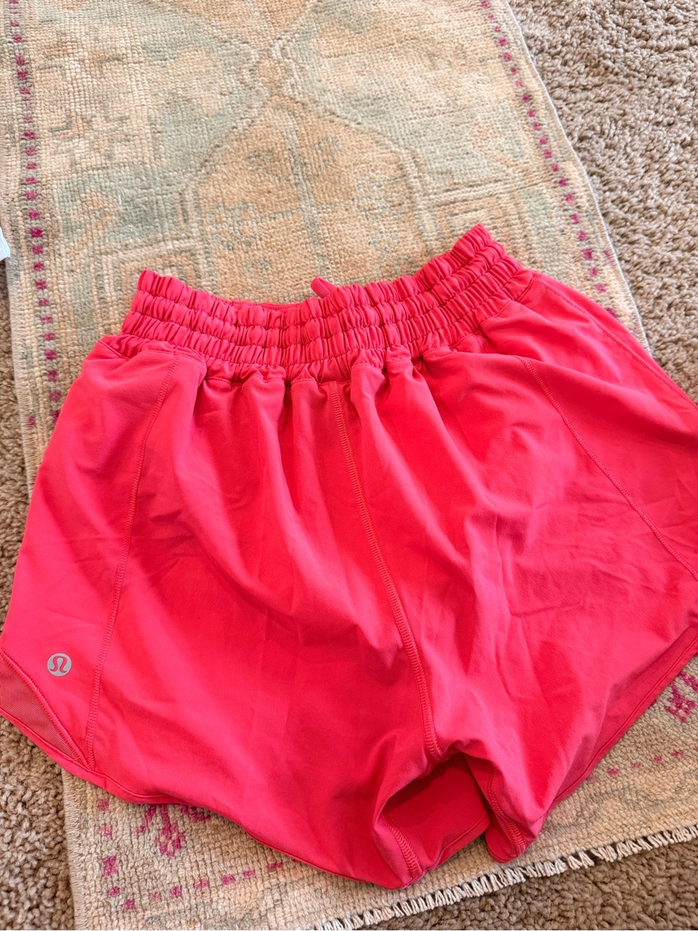 lululemon hotty hot high rise shorts size 4